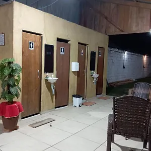 Com Ar Condicionado E Area De Cozinha E Banheiro Compartilhado A 10 Minutos Do Parque Beto Carrero Penha (Santa Catarina)